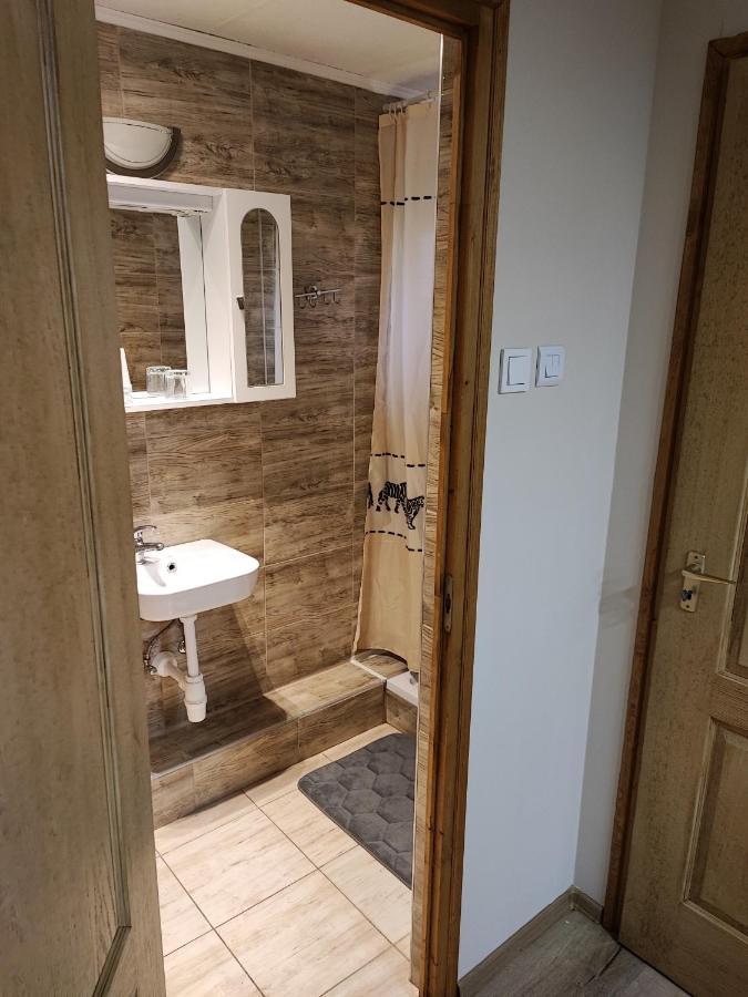 Havanna Etterem Es Vendeghaz Hotel Putnok Екстериор снимка