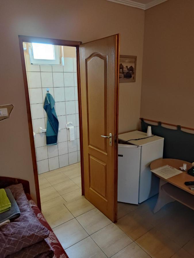 Havanna Etterem Es Vendeghaz Hotel Putnok Екстериор снимка